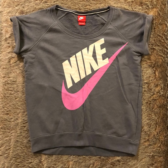 Nike Tops - Nike Wide Neck Short Sleeve Sweatshirt.
